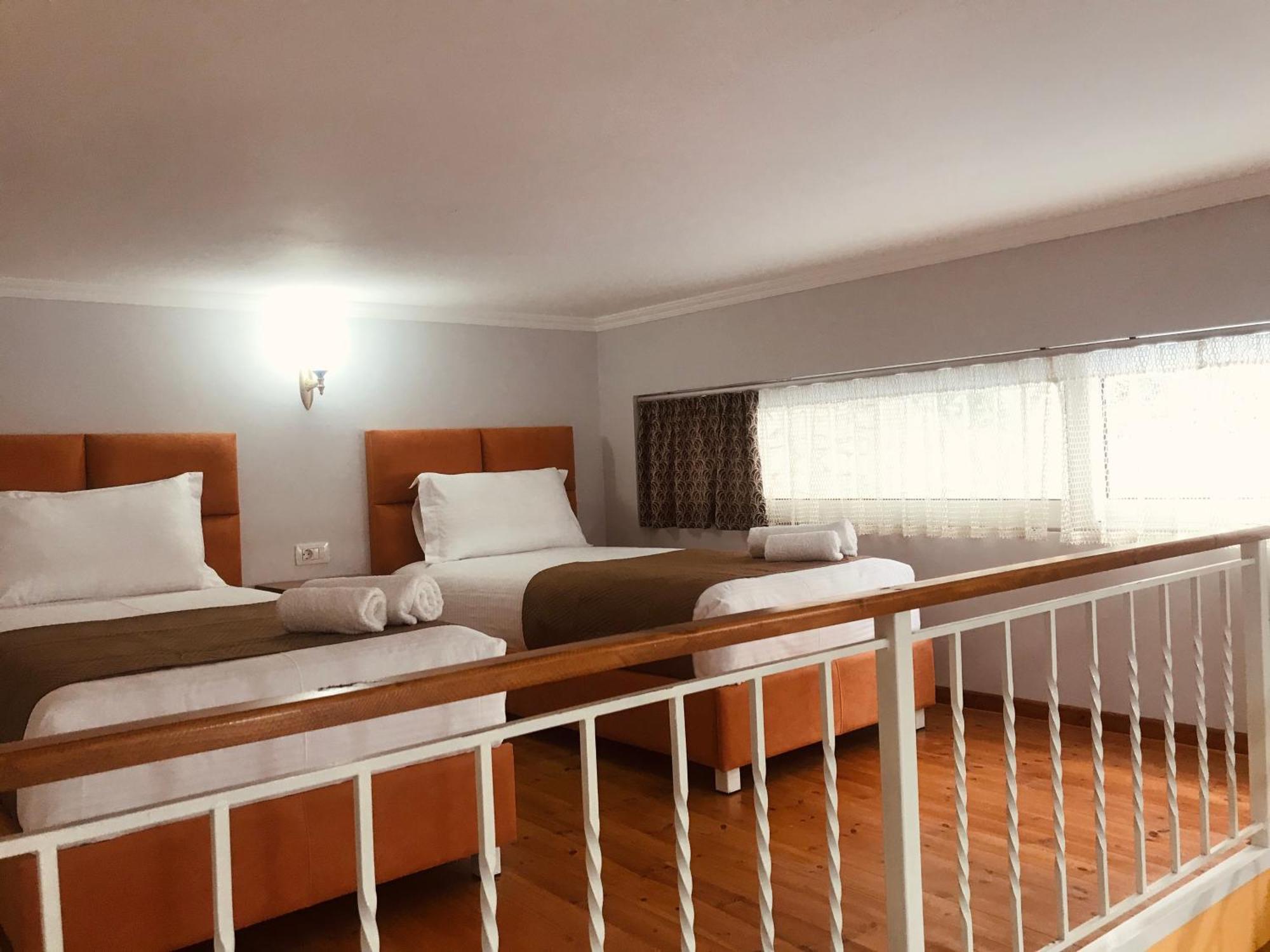 Crown Deluxe Apartments Sarandë Exterior foto