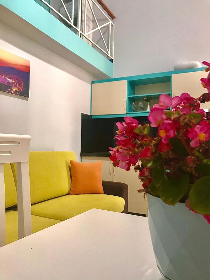Crown Deluxe Apartments Sarandë Exterior foto